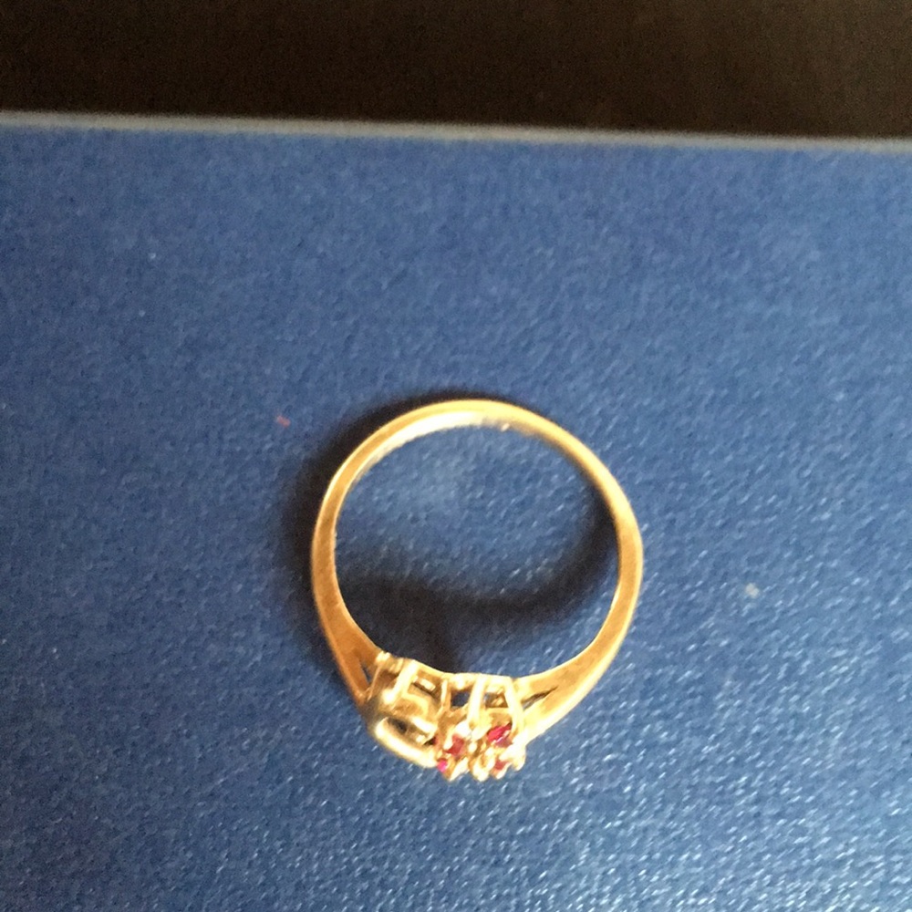 10k Gold Ruby Heart-Shaped Ring. Open To Offers - image 2